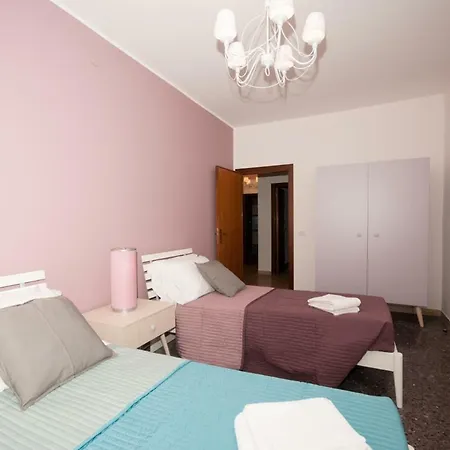 Sleeps 8 Air Con Wifi Appartement Venise